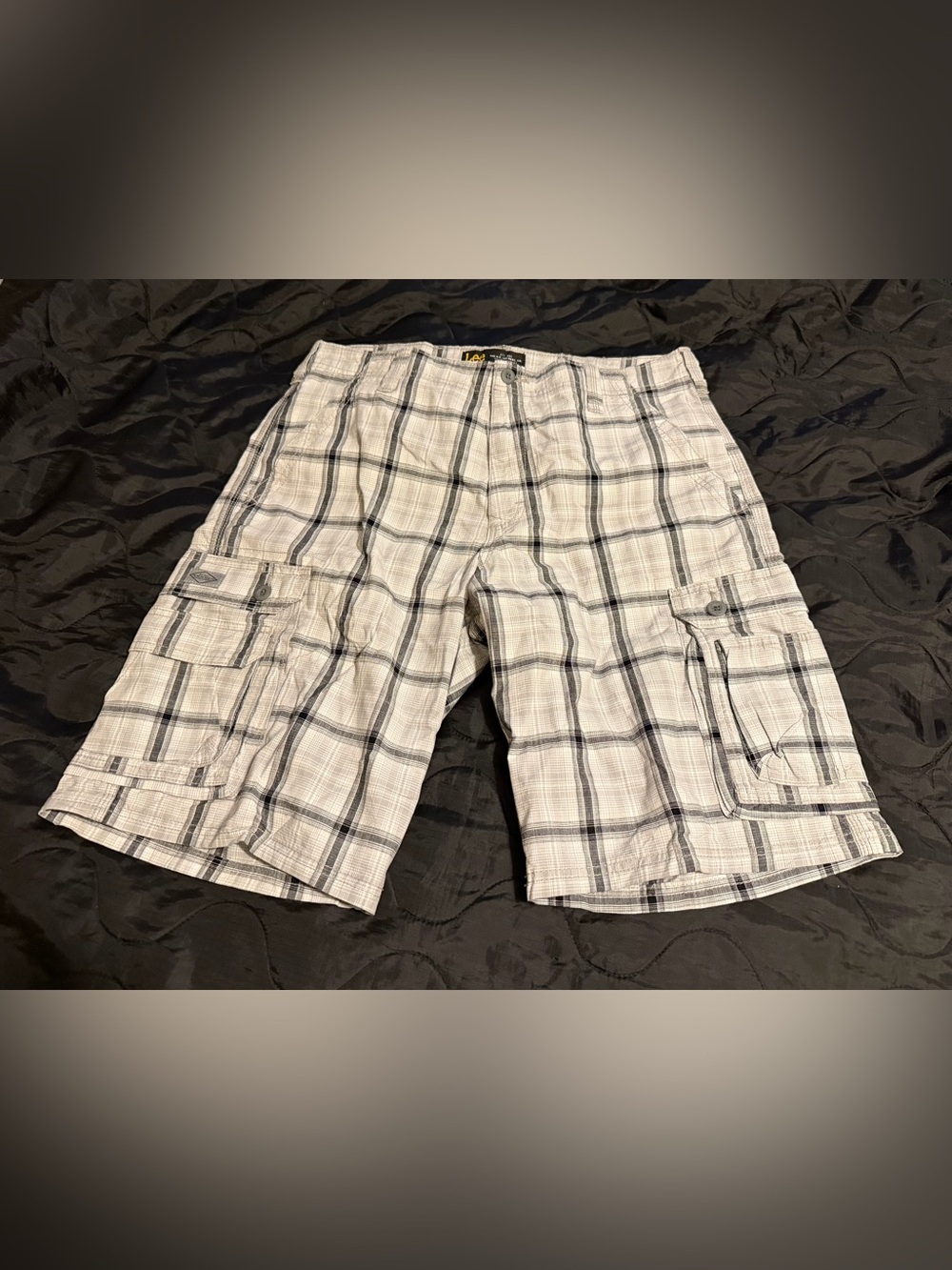 Lee Men’s White and Gray Plaid Cargo Shorts